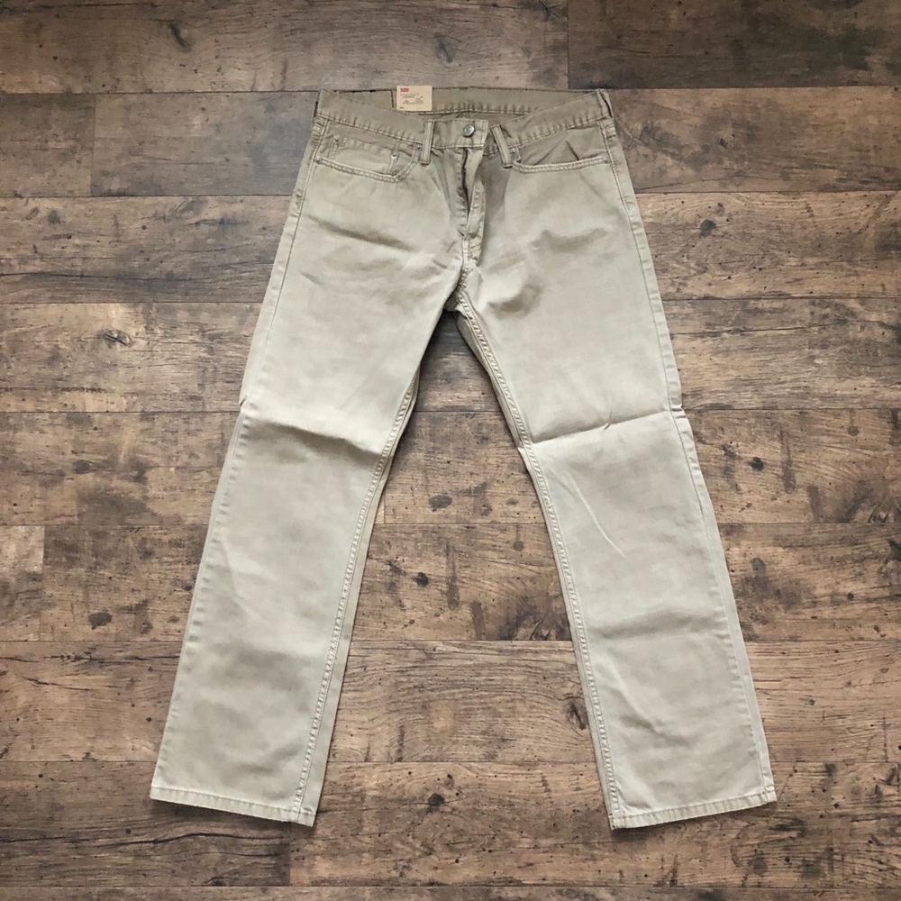 NWT Levi 514 Slim Straight Fit